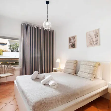 Апартаменты T2 B Sobreiro Санта-Лузия